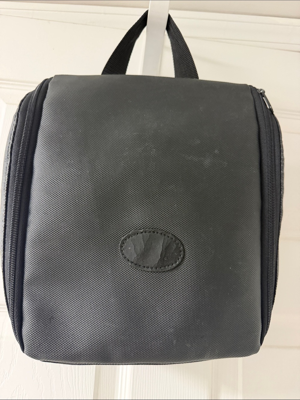 Palladio Black Hanging Travel Toiletry Case w/ Detachable Pocket Y2K